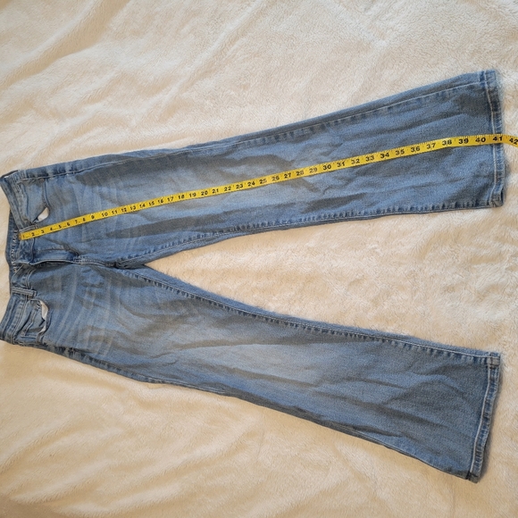 American Eagle Skinny Kick Jeans - Picture 6 of 7